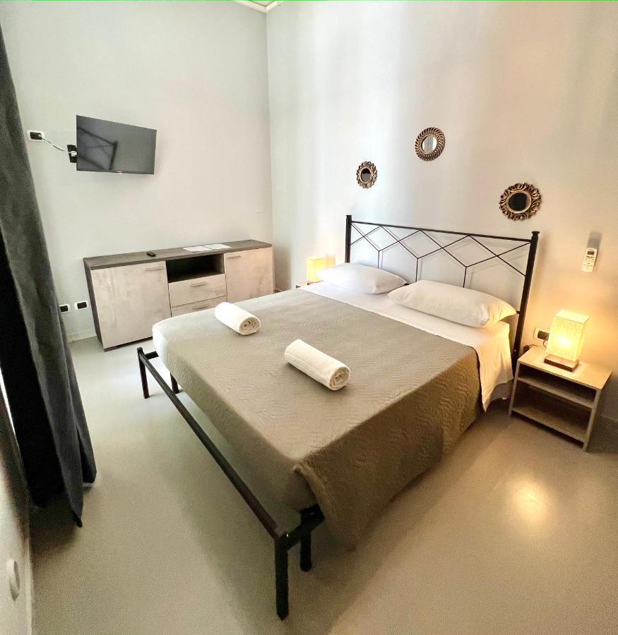 Bed and Breakfast Rudiae Boutique Lecce Zimmer foto